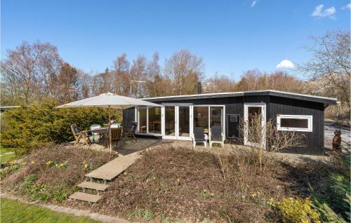 Awesome Home In Roslev With 4 Bedrooms And Wifi