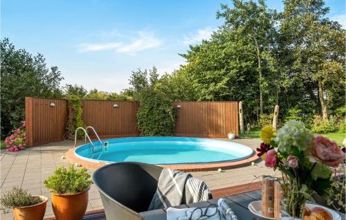 Gorgeous Home In Vemb With Outdoor Swimming Pool