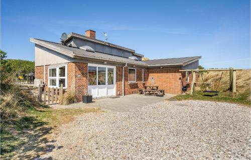  Awesome Home In Ringkøbing With Wifi, 6950 Ringkøbing