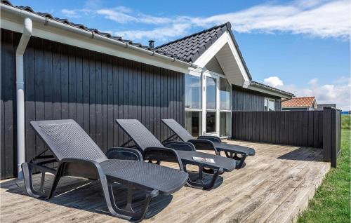  Awesome Home In Ringkøbing With Sauna in Søndervig