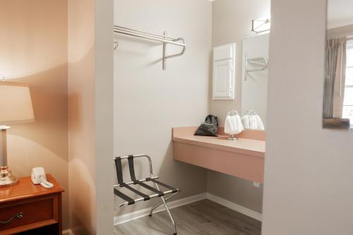 海军上将汽车旅馆 海军上将汽车旅馆