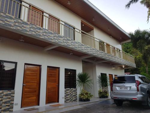 . FLB Apartelle Los Banos