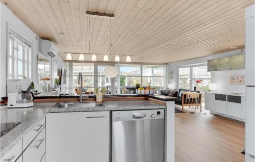 Kitchen, Holiday Home Hejsager Strandby M-514 in Hejsager