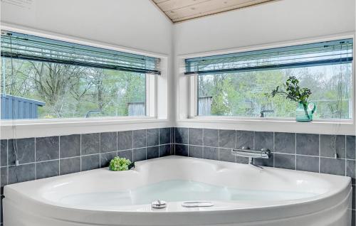 Bathroom, Holiday Home Give 37 in Give
