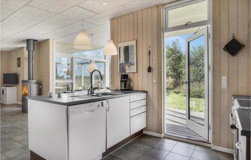 Awesome Home In Fjerritslev With Kitchen