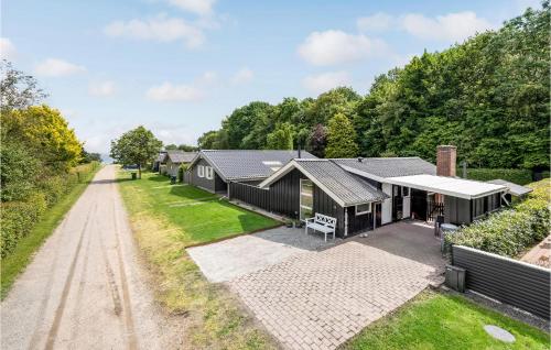 B&B Binderup Strand - Awesome Home In Bjert With 3 Bedrooms And Wifi - Bed and Breakfast Binderup Strand