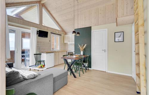 Beautiful Home In Tranekær in Helletofte