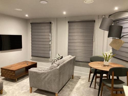 Keswick Lake Road Apartments 4