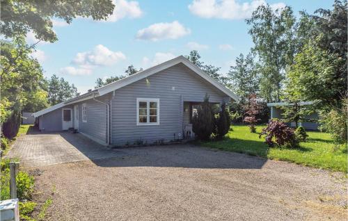 Beautiful Home In Store Fuglede With Kitchen