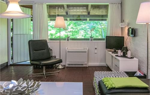 Cozy Apartment In Allinge With Kitchen in Slotslyngvej