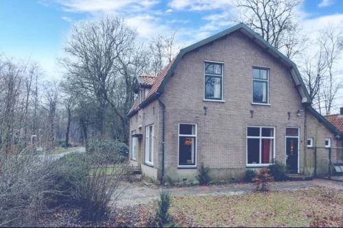 Retreat midden op de Veluwe -ingang Park 1 km in มิคเคเลนเบิร์ก