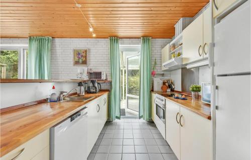 Kitchen, Four-Bedroom Holiday Home In Romo in Romo Kirkeby