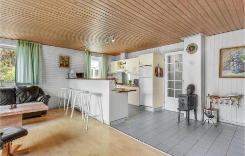 Kitchen, Four-Bedroom Holiday Home In Romo in Romo Kirkeby