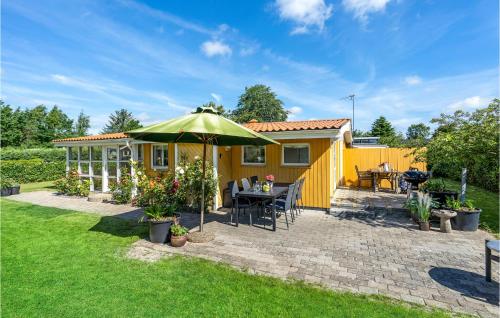 Gorgeous Home In Hadsund With Kitchen