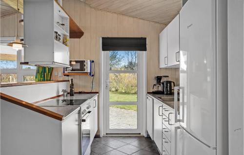 Beautiful Home In Glesborg With Kitchen