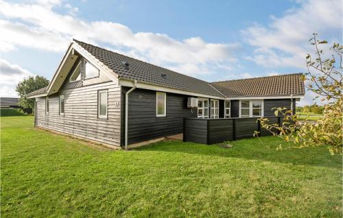  Beautiful Home In Sydals With 3 Bedrooms, Sauna And Wifi in Skovby