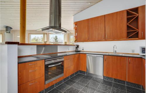 Kitchen, Lovely Home In Hadsund With Wifi in Hadsund