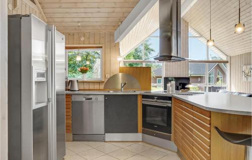 Kitchen, Amazing Home In Ebeltoft With 3 Bedrooms, Sauna And Wifi in Ebeltoft