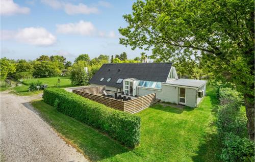 Nice Home In Glesborg With Sauna