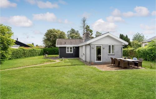 Amazing Home In Eg With Kitchen