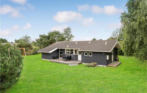 Lovely Home In Rdby With Kitchen