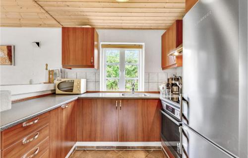 Kitchen, Holiday Home Tyttebærvej V in Skaven