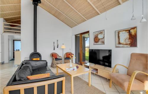  Nice Home In Ulfborg With Wifi in Thorsminde