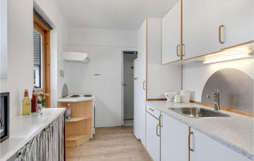 Kitchen, Awesome Apartment In Allinge With Wifi in Tejn