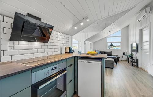 cuina, Two-Bedroom Holiday Home In Lemvig in Lemvig