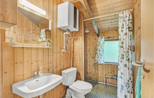  Nice Home In Hemmet With 3 Bedrooms And Wifi in Falen