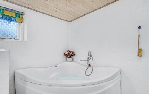 Bathroom, Awesome Home In Hemmet With Sauna in Hemmet