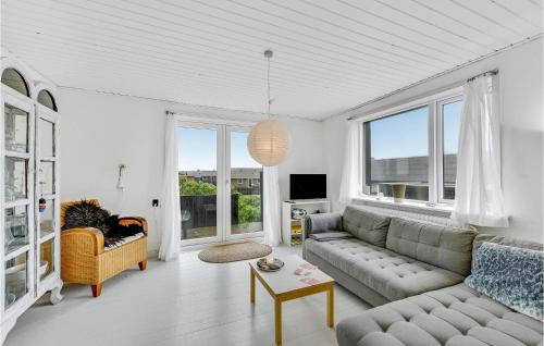  Three-Bedroom Holiday Home In Ulfborg in Thorsminde