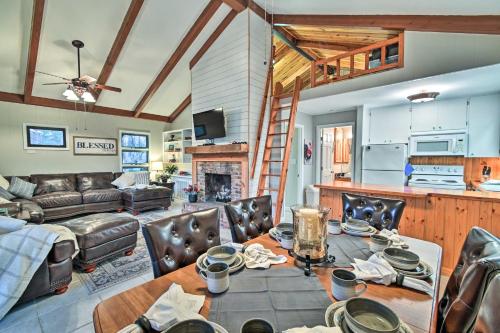 Rockingham Cabin on 75 Acres with Lake Access! in Rockingham, USA