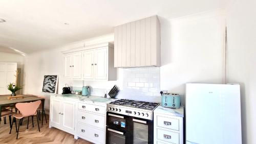 廚房, Moorland House by Switchback Stays in 斯普洛特