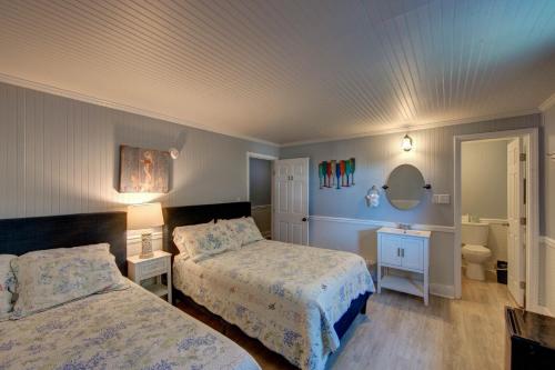 2 double beds