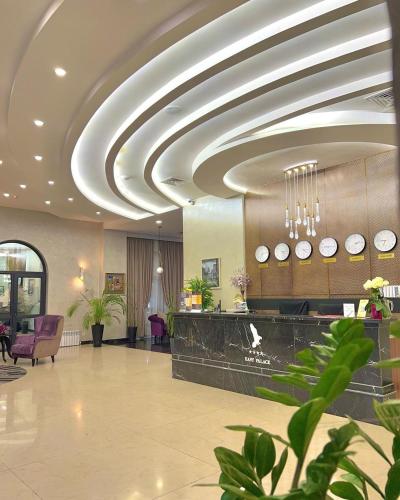 East Palace Hotel in 麥迪奧區