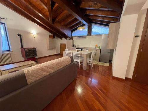  CASA VACANZE VIA VENETO in 28041 Oleggio Castello