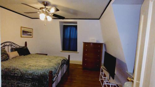 Mini Mansion Hotel affordable stays Plainfield NJ near public transportation