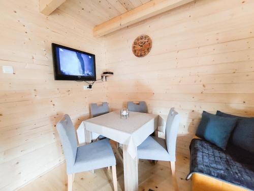 Dušan_guest_house (Dusan_guest_house) in สเมลากิชาโปลเย