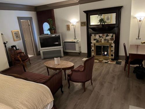 Mario's International Spa, Hotel & Restaurant – Aurora, OH