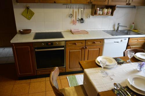 廚房, Apartment Ljubljana Marsh Nature Park in 伊格