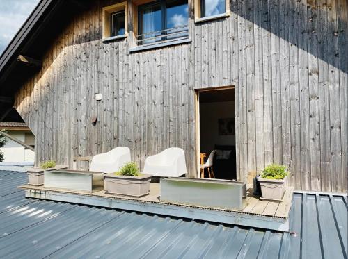 ระเบียง/ชานเรือน, mama kathe - Apartments in เนนซิง