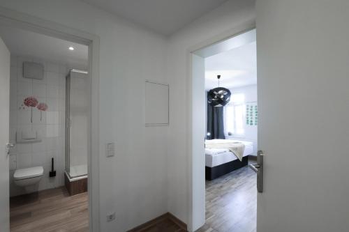 Apartment mit eigenem Bad - 1. Obergeschoss image 4