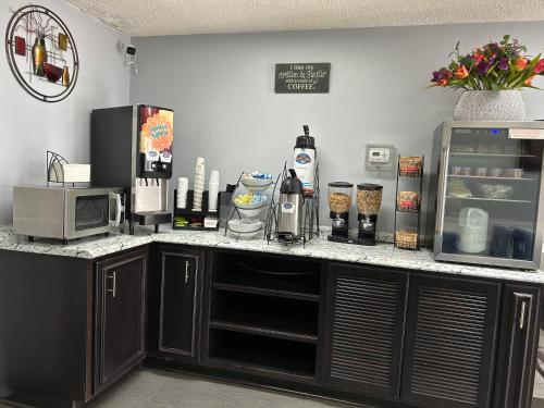 奥尔巴尼贝蒙特套房汽车旅馆