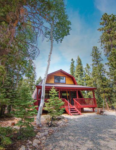 Peaceful Copper Cabin - Duck Creek Village