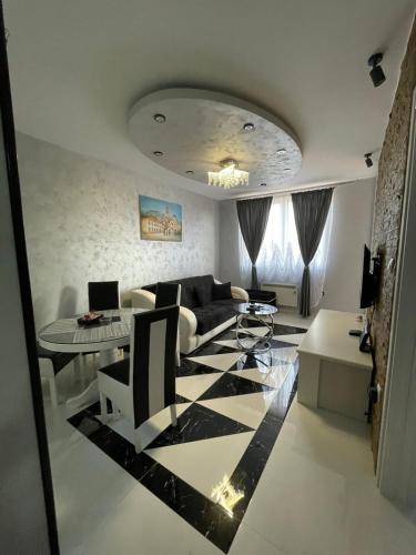 Jana Villa Vukadin IV