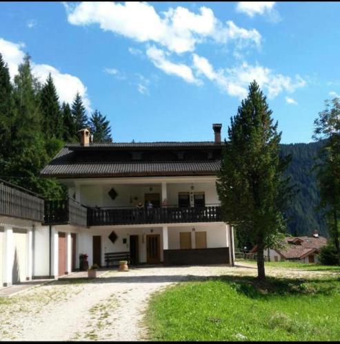 Falcade Dolomiti La Quiete Mansarda panoramica