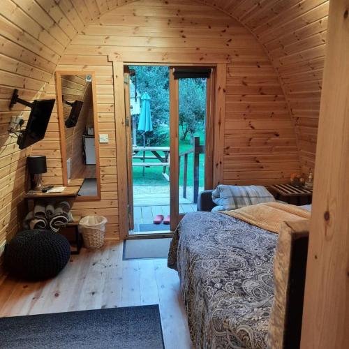 Log cabin in Cavan