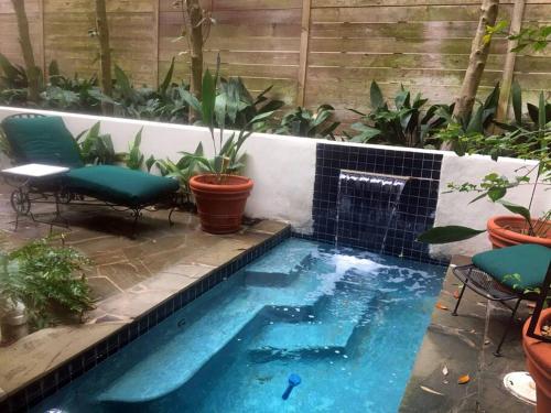 Artist's Library with a Private Swimming Pool near The Music Box Theater