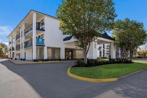 SureStay Hotel by Best Western Spring North Houston